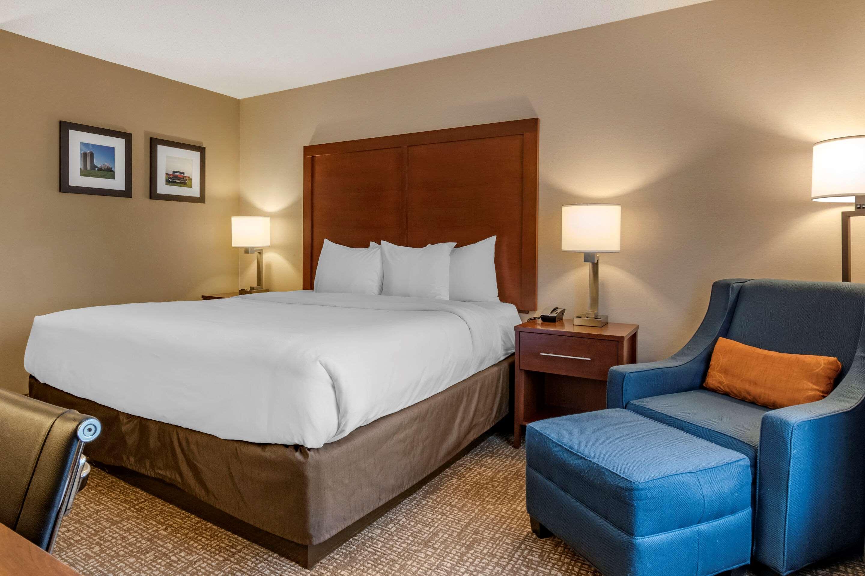 Comfort Inn Pa Turnpike - I-81 Карлайл Экстерьер фото
