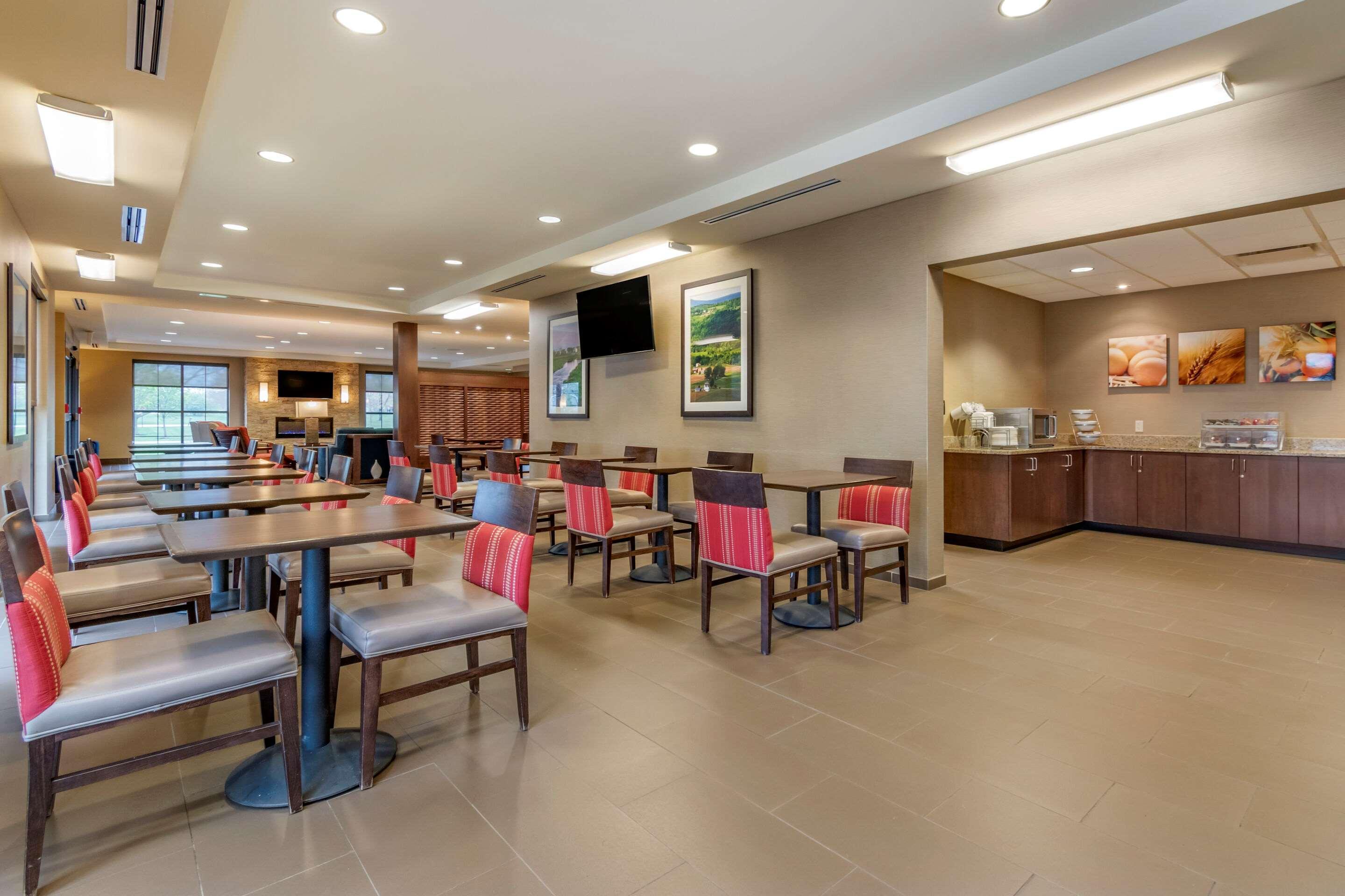 Comfort Inn Pa Turnpike - I-81 Карлайл Экстерьер фото