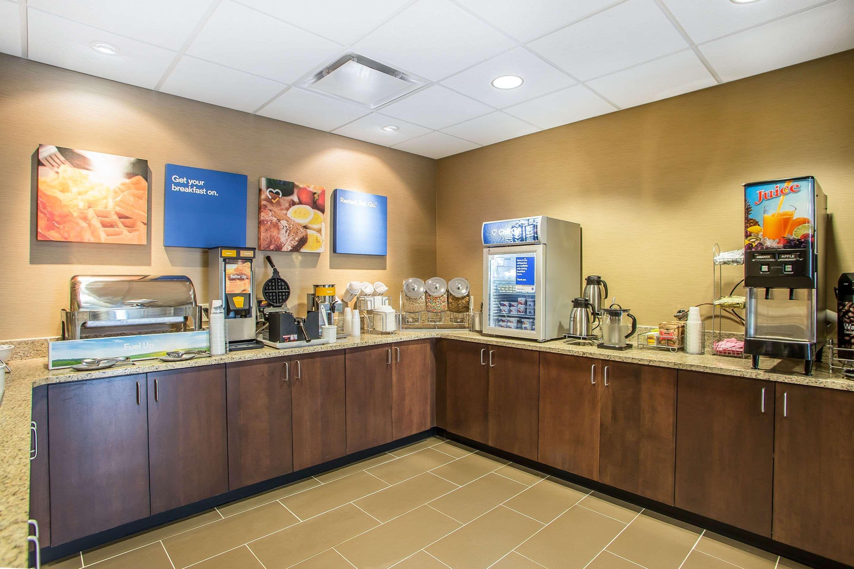 Comfort Inn Pa Turnpike - I-81 Карлайл Экстерьер фото